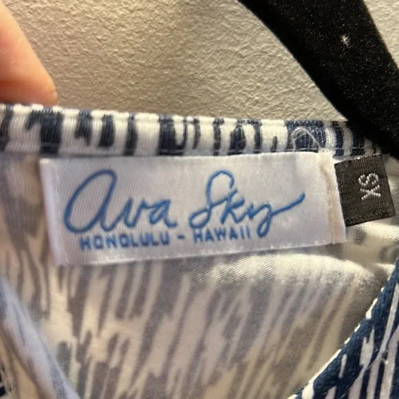 AVA SKY dress - Picture 3 of 3